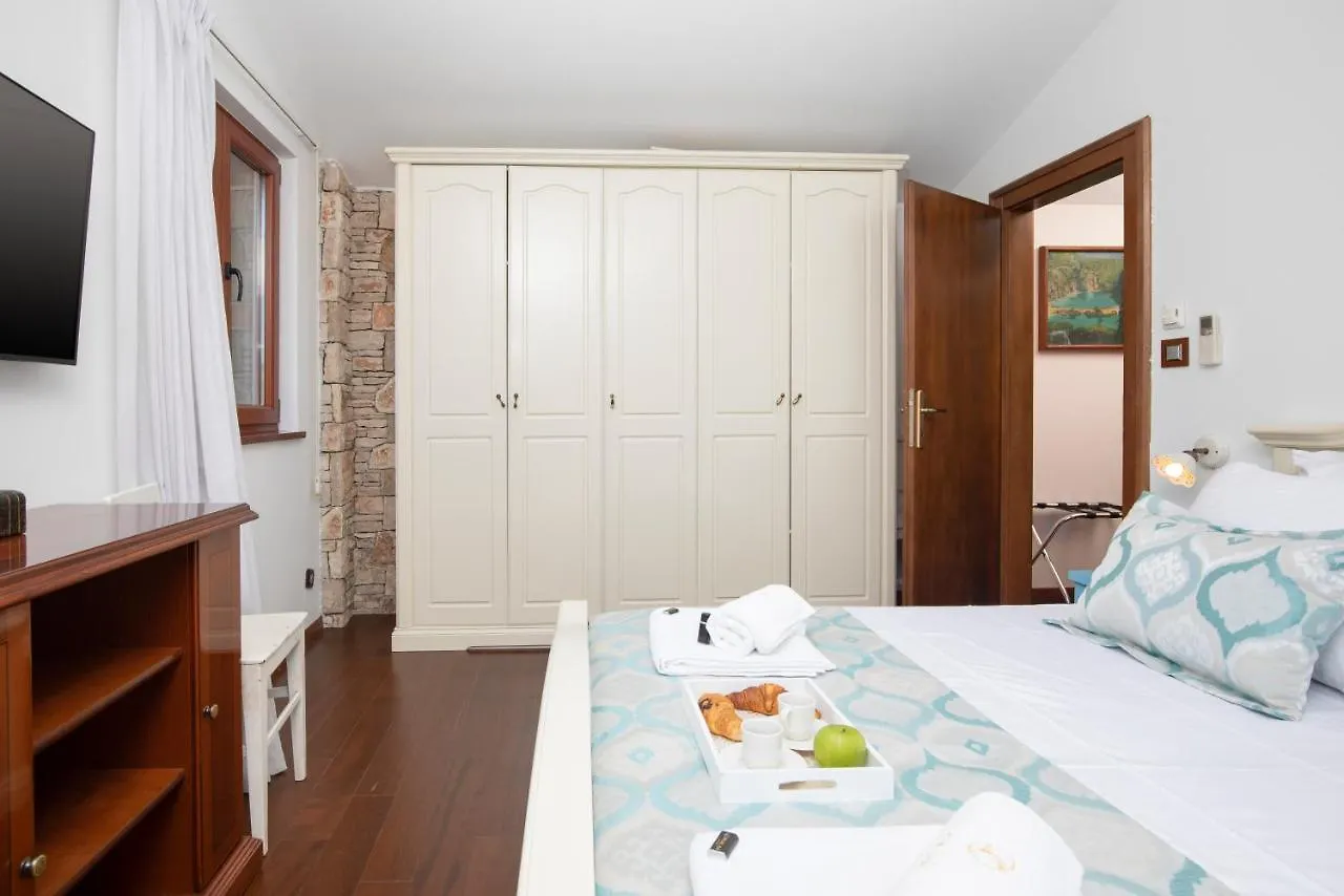Poiai Stonehouse With Jacuzzi Villa Peroj Croatia